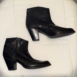 Stuart Weitzman Leather Black Heeled Ankle Boots
